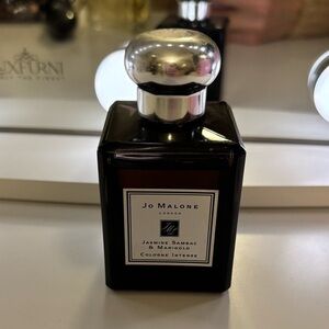 Jo Malone London Jasmine Sambac & Marigold Cologne
Unisex